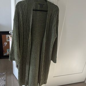 TAHARI Green Taupe Cable Knit Sweater Medium; poly, acrylic, wool